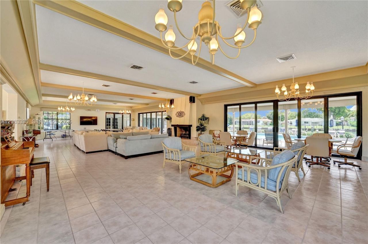 130 Cypress Club Dr, Unit 302, Pompano Beach, FL 33060 Photo
