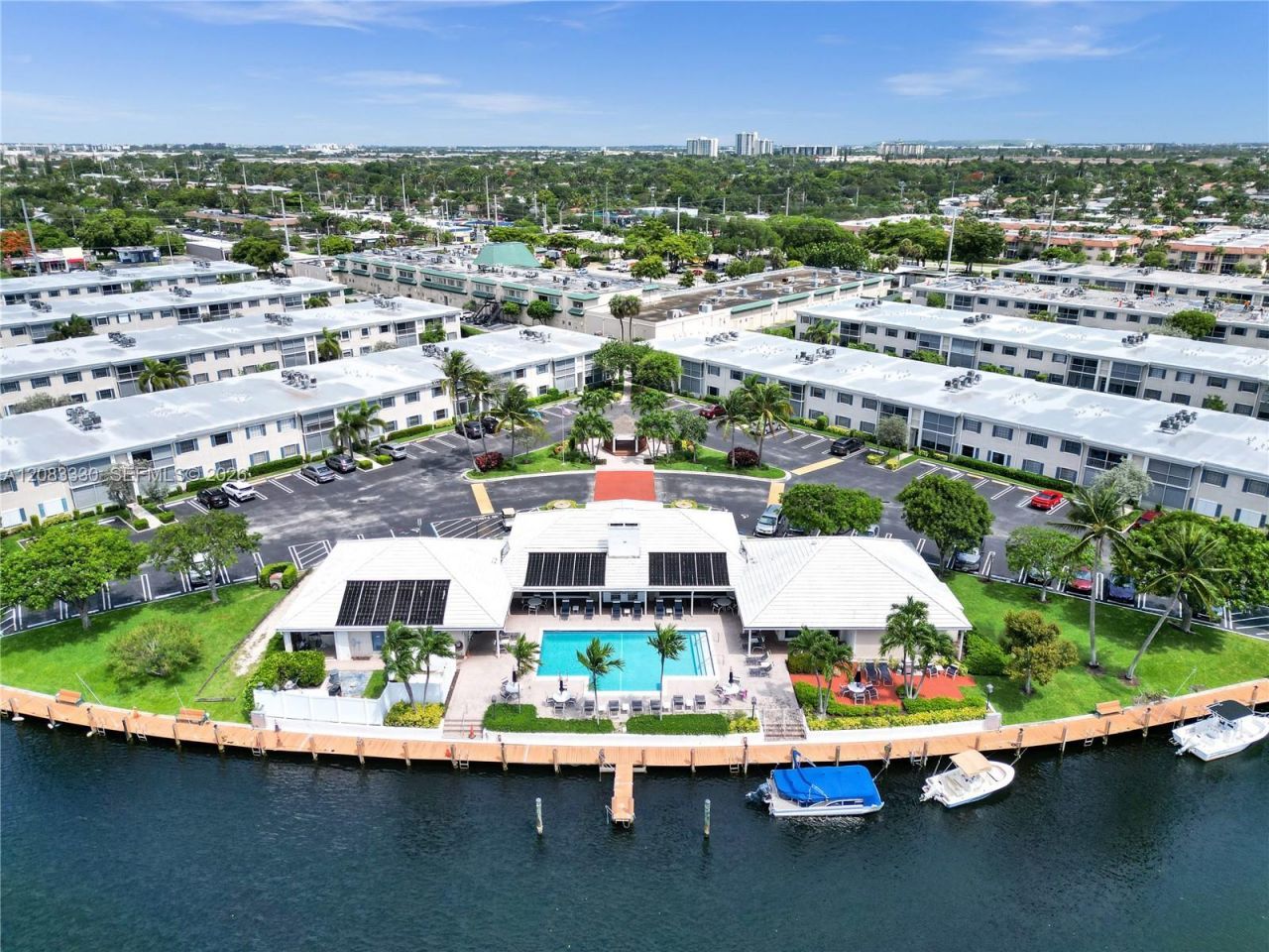 130 Cypress Club Dr, Unit 302, Pompano Beach, FL 33060 Photo