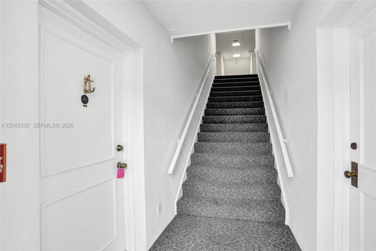 130 Cypress Club Dr, Unit 302, Pompano Beach, FL 33060 Photo