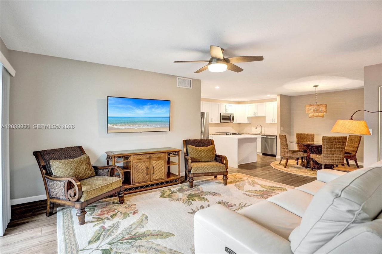 130 Cypress Club Dr, Unit 302, Pompano Beach, FL 33060 Photo