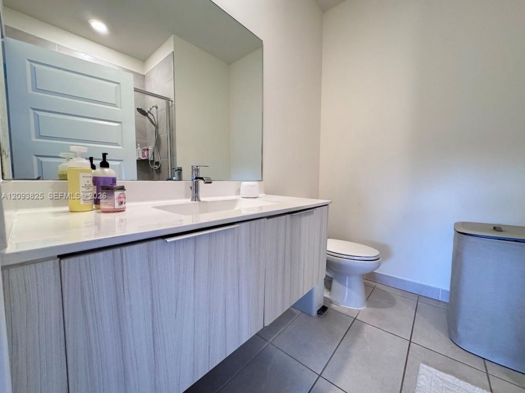 8015 NW 104th Ave , Unit 38, Doral, FL 33178 Photo