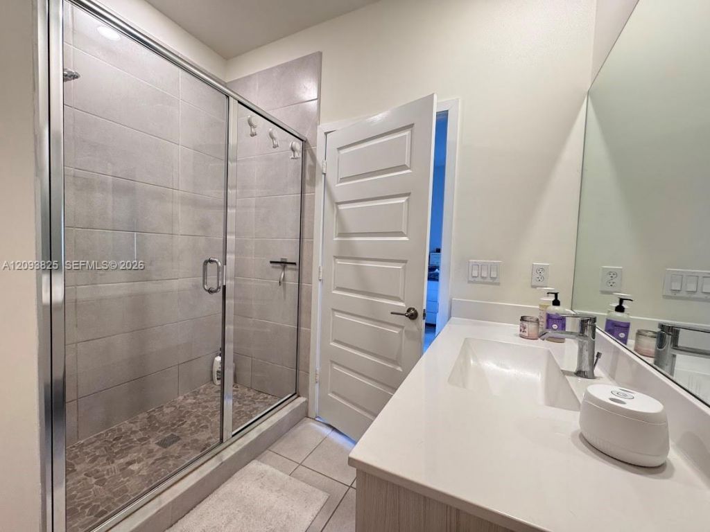 8015 NW 104th Ave , Unit 38, Doral, FL 33178 Photo
