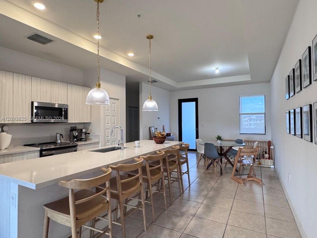 8015 NW 104th Ave , Unit 38, Doral, FL 33178 Photo