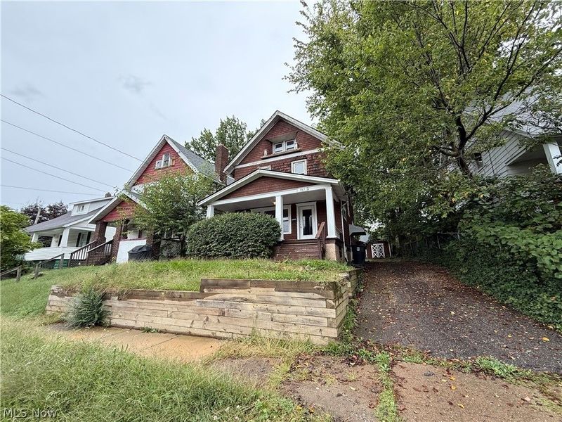 897 Polk Avenue, Akron, OH 44314 Photo 1