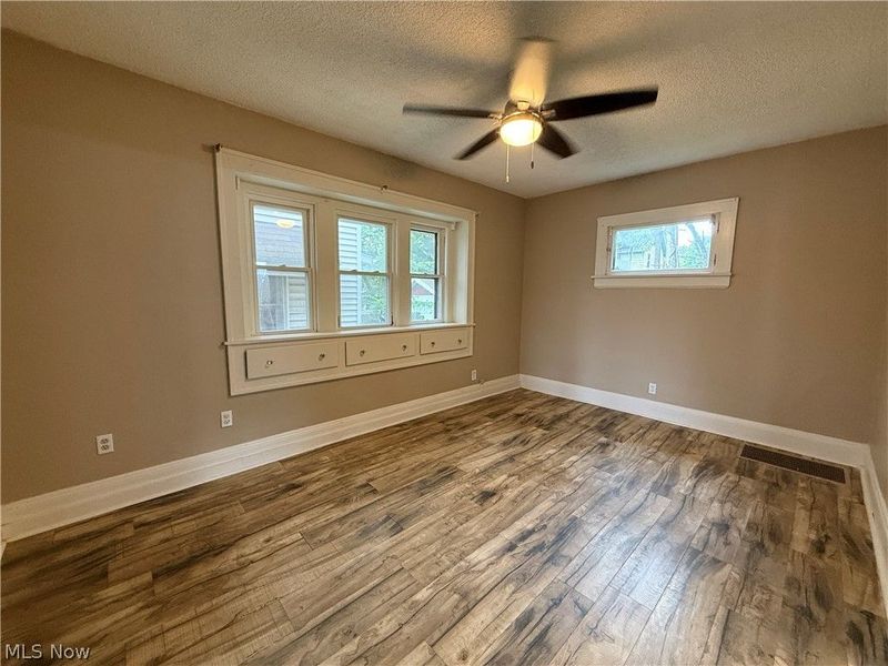 897 Polk Avenue, Akron, OH 44314 Photo 21