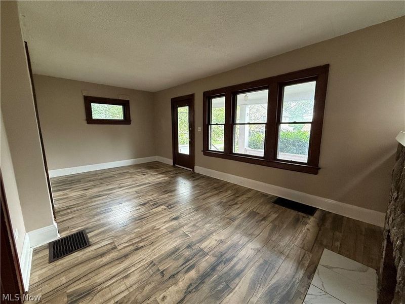 897 Polk Avenue, Akron, OH 44314 Photo 9
