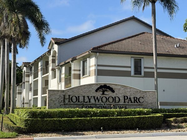 520 S Park Road, Unit 22-12, Hollywood, FL 33021