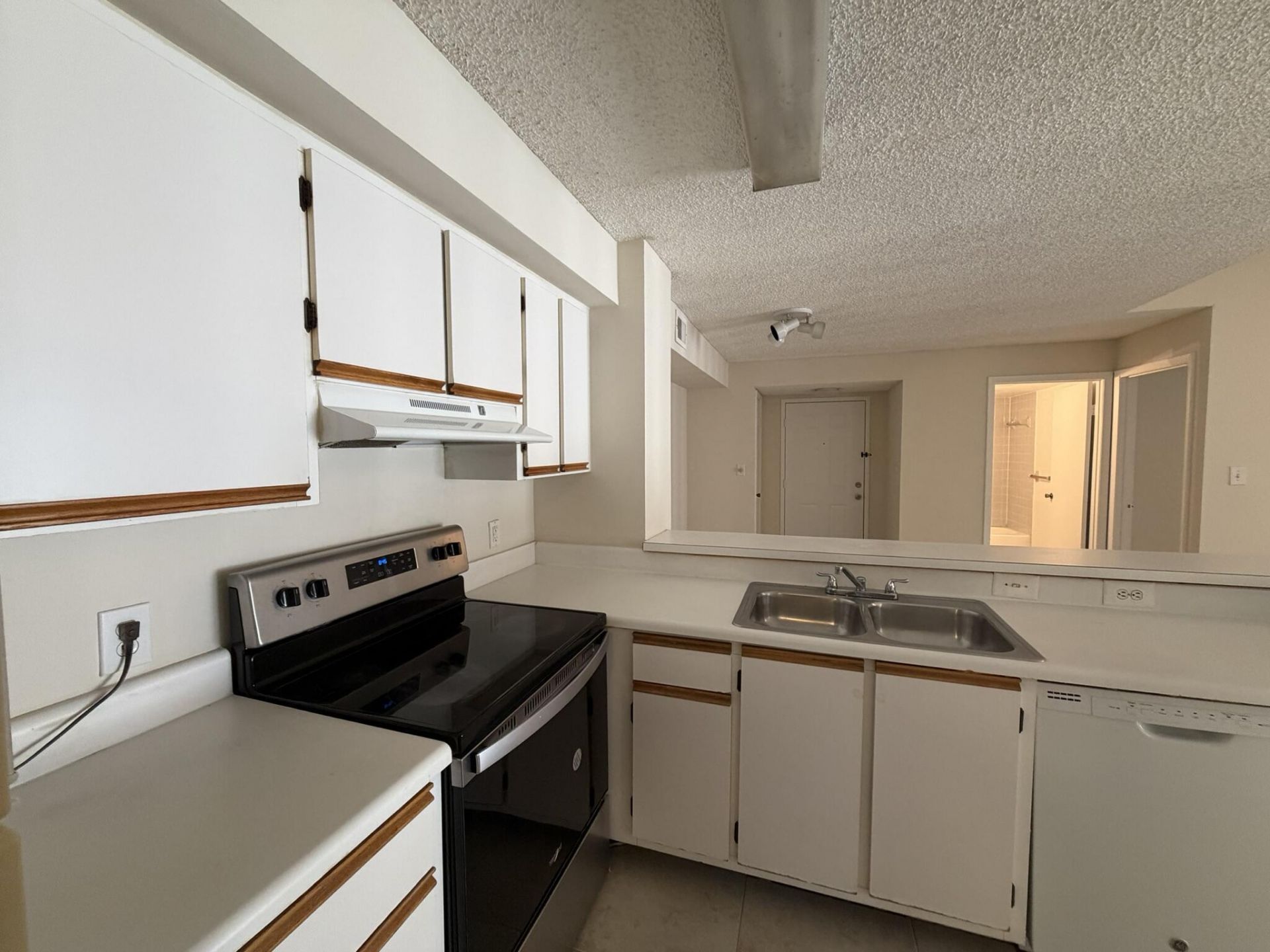 520 S Park Road, Unit 22-12, Hollywood, FL 33021 Photo