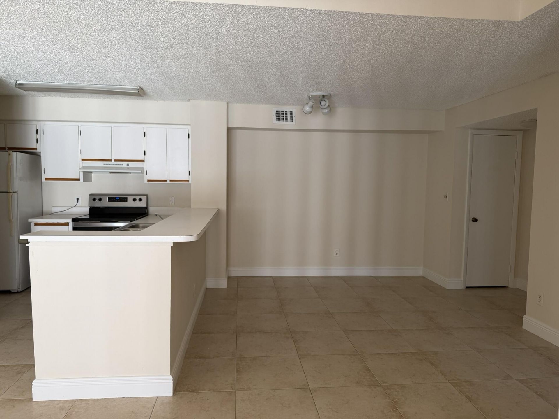 520 S Park Road, Unit 22-12, Hollywood, FL 33021 Photo