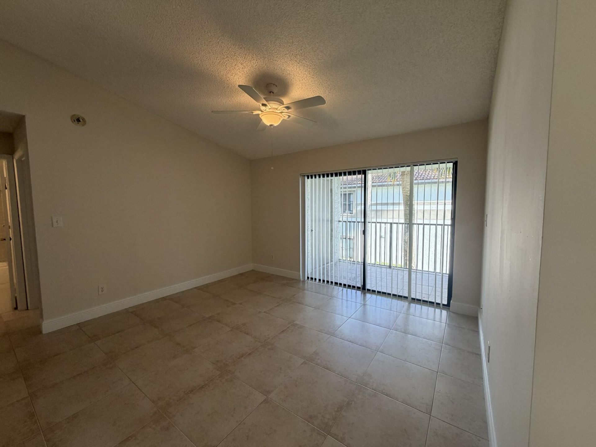 520 S Park Road, Unit 22-12, Hollywood, FL 33021 Photo