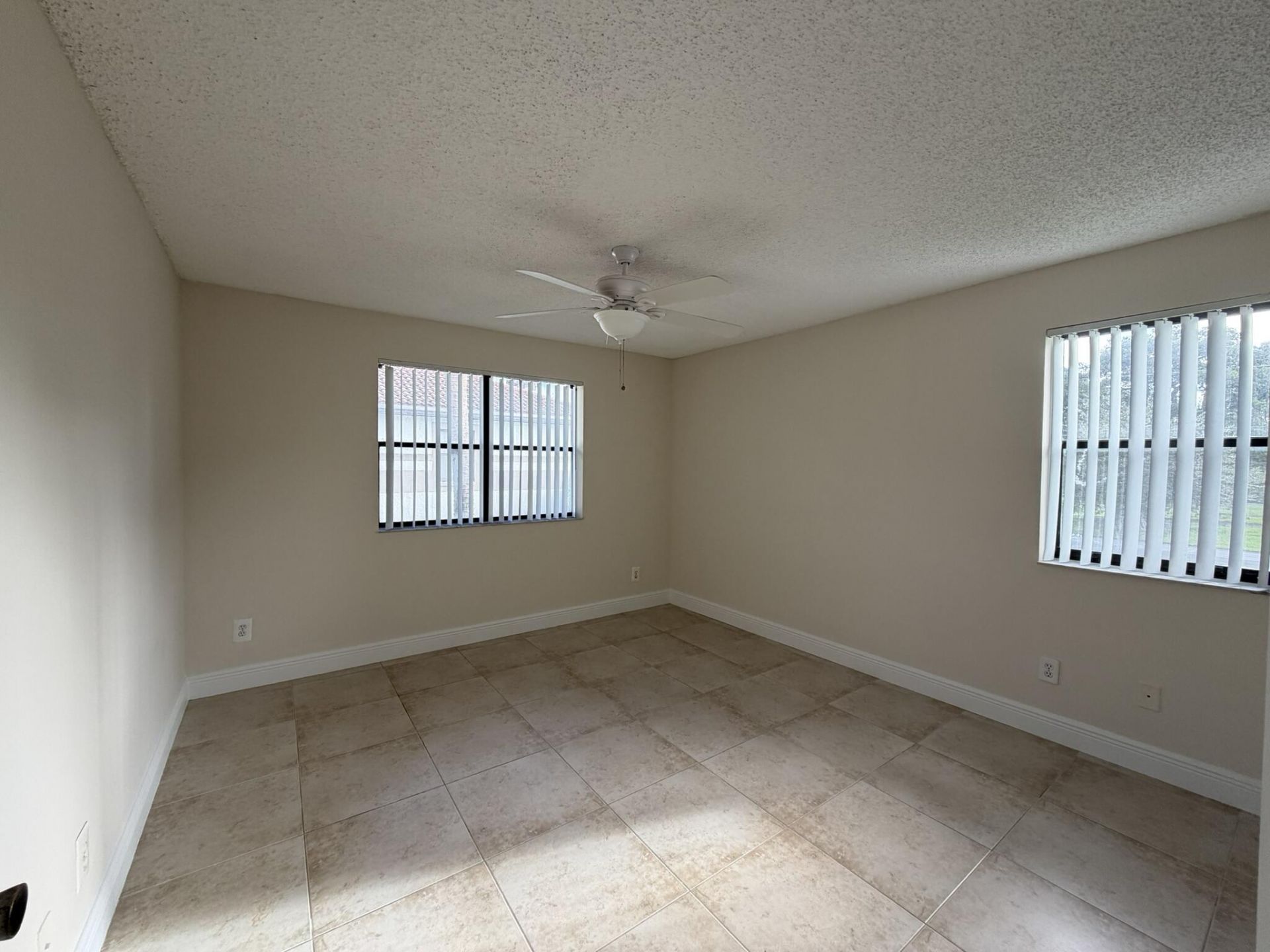 520 S Park Road, Unit 22-12, Hollywood, FL 33021 Photo