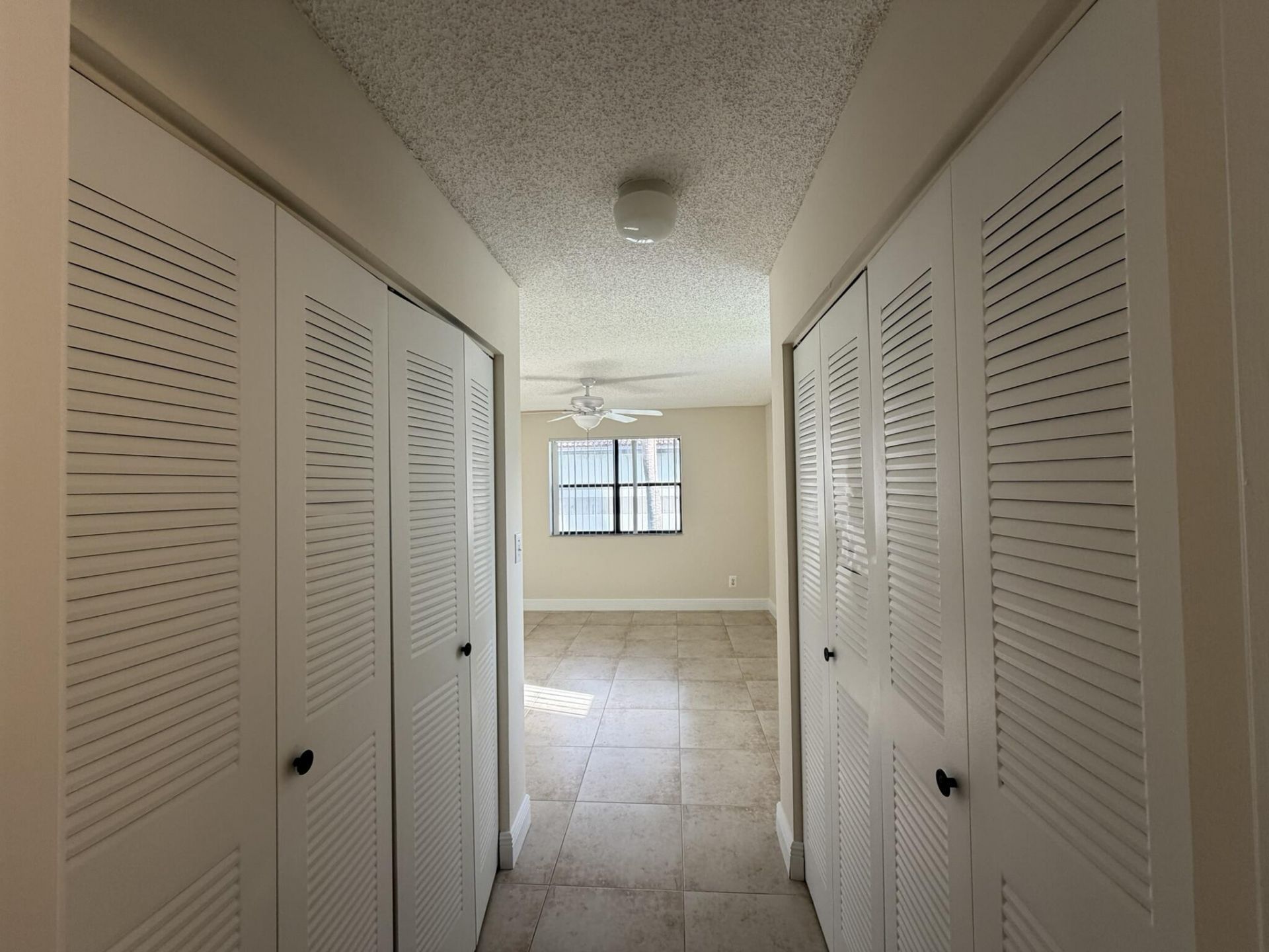 520 S Park Road, Unit 22-12, Hollywood, FL 33021 Photo