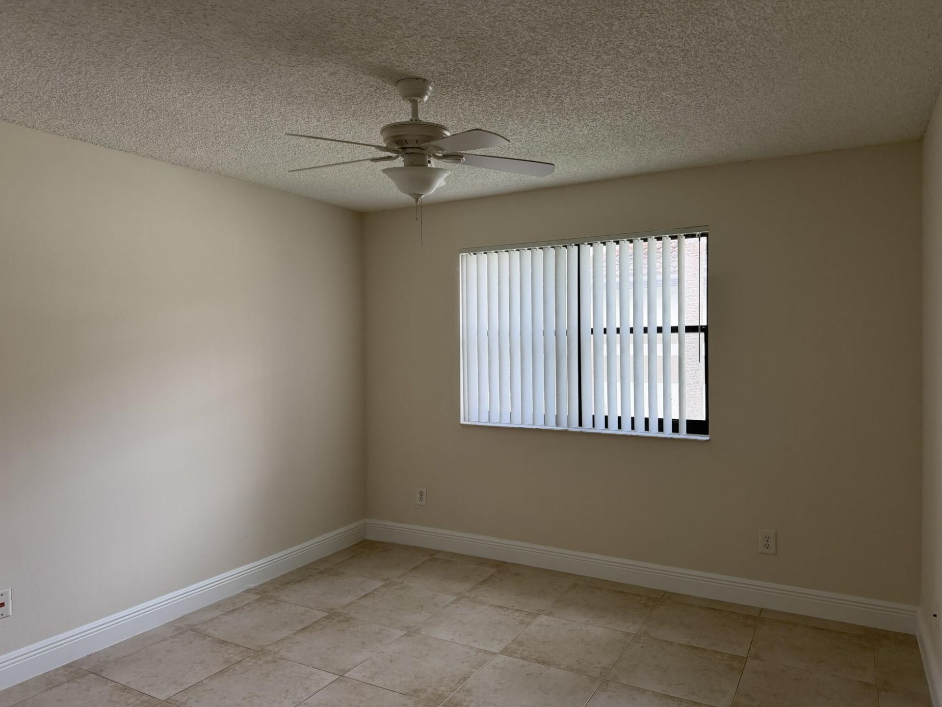 520 S Park Road, Unit 22-12, Hollywood, FL 33021 Photo