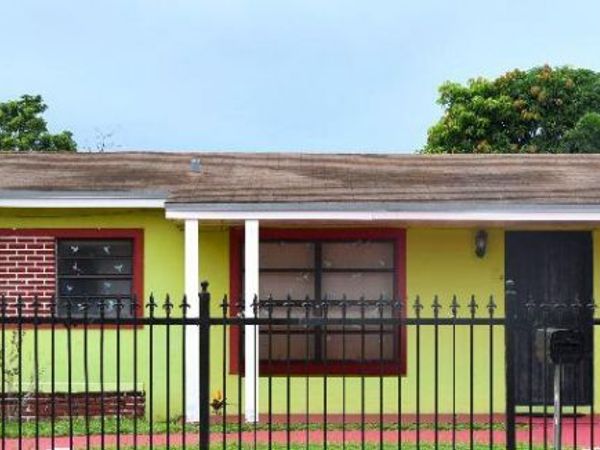 Miami Gardens, FL 33055