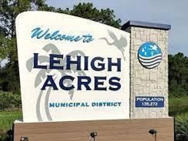 1714 COLUMBUS Avenue, Lehigh Acres, FL 33972