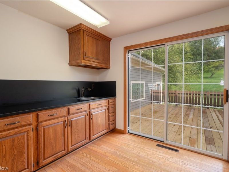 552 Springwood Circle SW, New Philadelphia, OH 44663 Photo 13