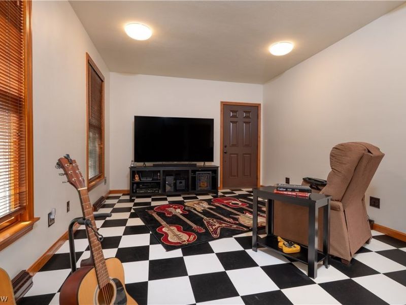 552 Springwood Circle SW, New Philadelphia, OH 44663 Photo 24