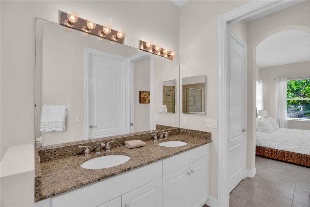 1835 Bridgepointe Circle, Unit 17, Vero Beach, FL 32967 Photo