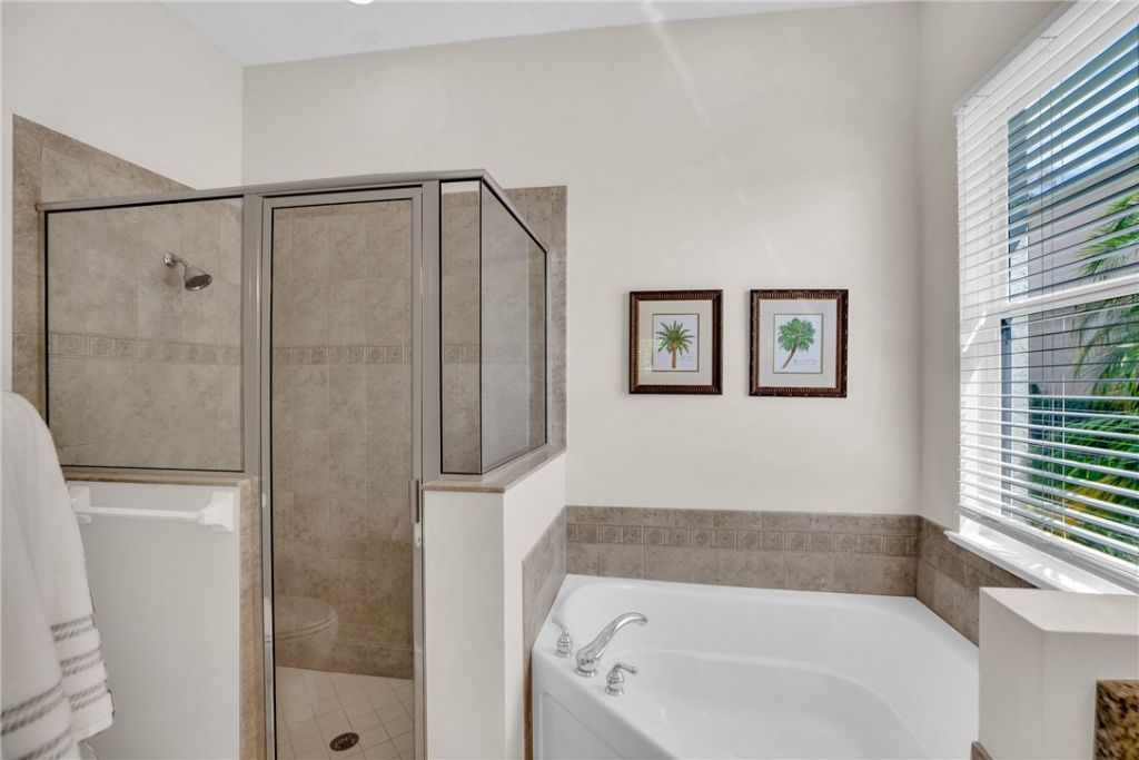 1835 Bridgepointe Circle, Unit 17, Vero Beach, FL 32967 Photo