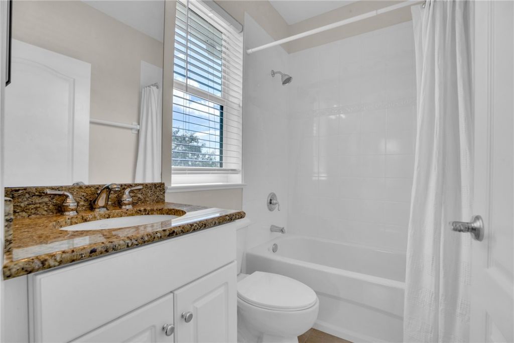 1835 Bridgepointe Circle, Unit 17, Vero Beach, FL 32967 Photo