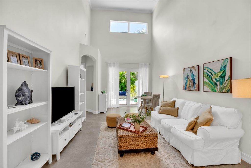 1835 Bridgepointe Circle, Unit 17, Vero Beach, FL 32967 Photo