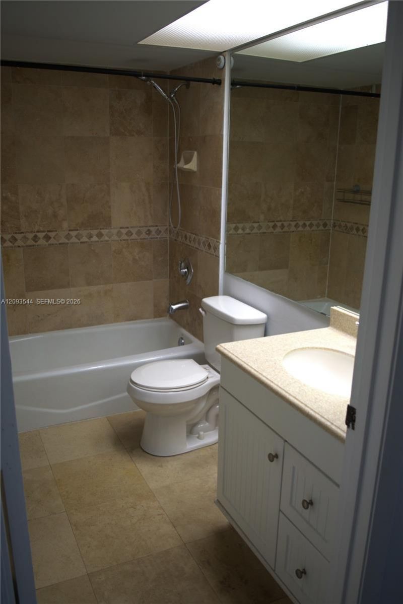 2640 SE 19th Ct, Unit 201-D, Homestead, FL 33035 Photo
