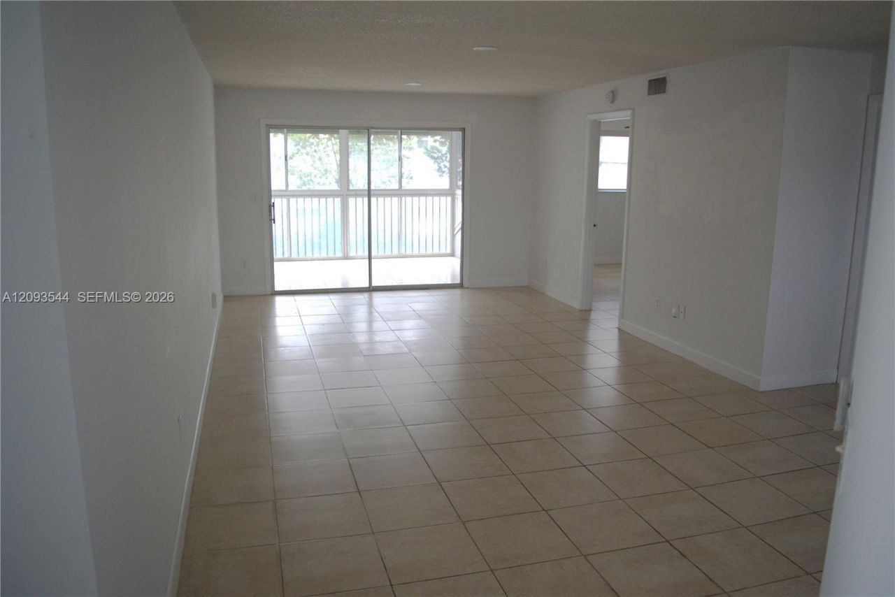 2640 SE 19th Ct, Unit 201-D, Homestead, FL 33035 Photo