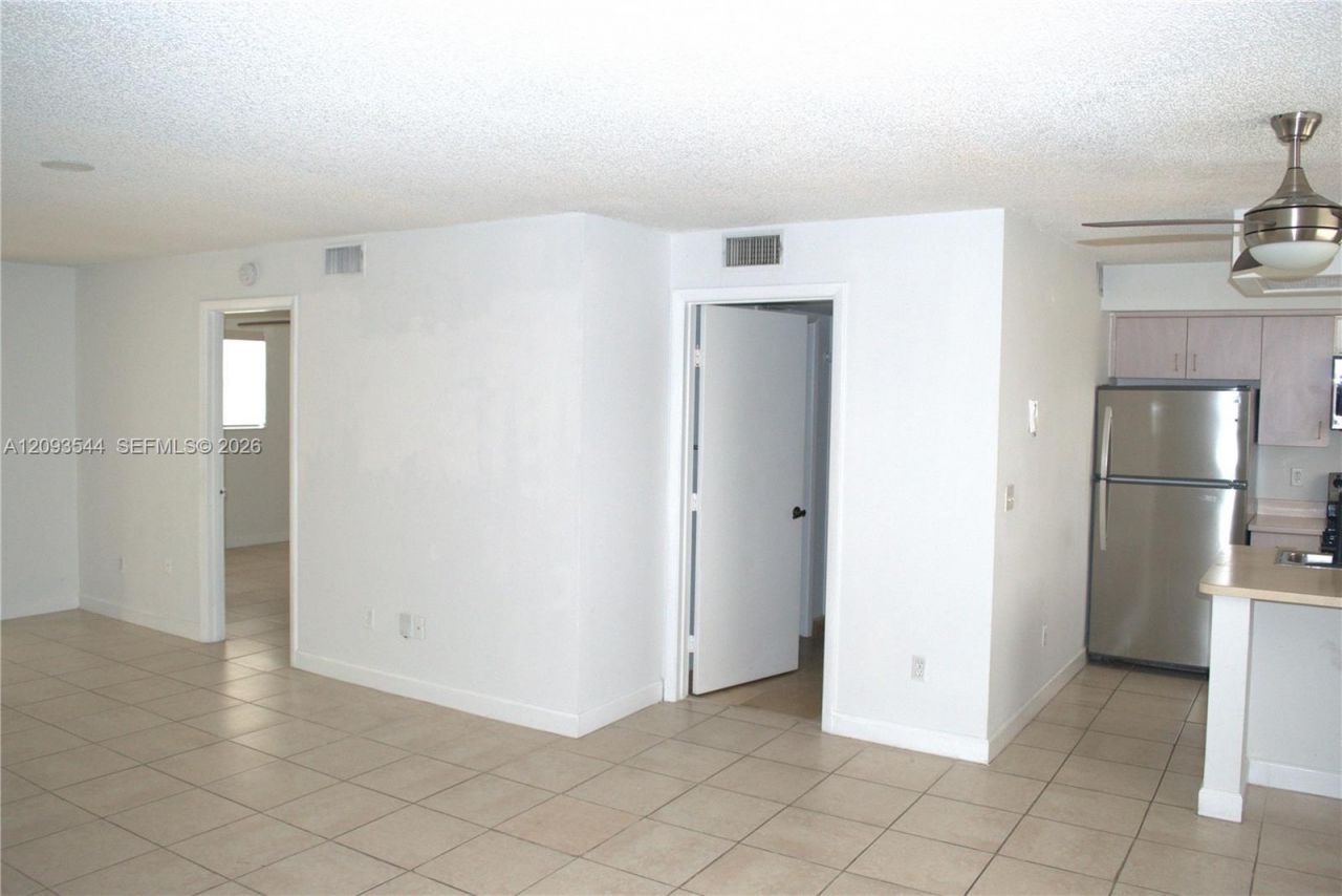 2640 SE 19th Ct, Unit 201-D, Homestead, FL 33035 Photo