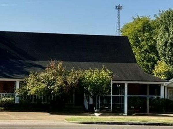 915 West Main Street, Tupelo, MS 38801