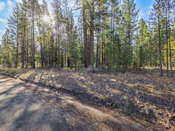 52755 Ammon Road, La Pine, OR 97739