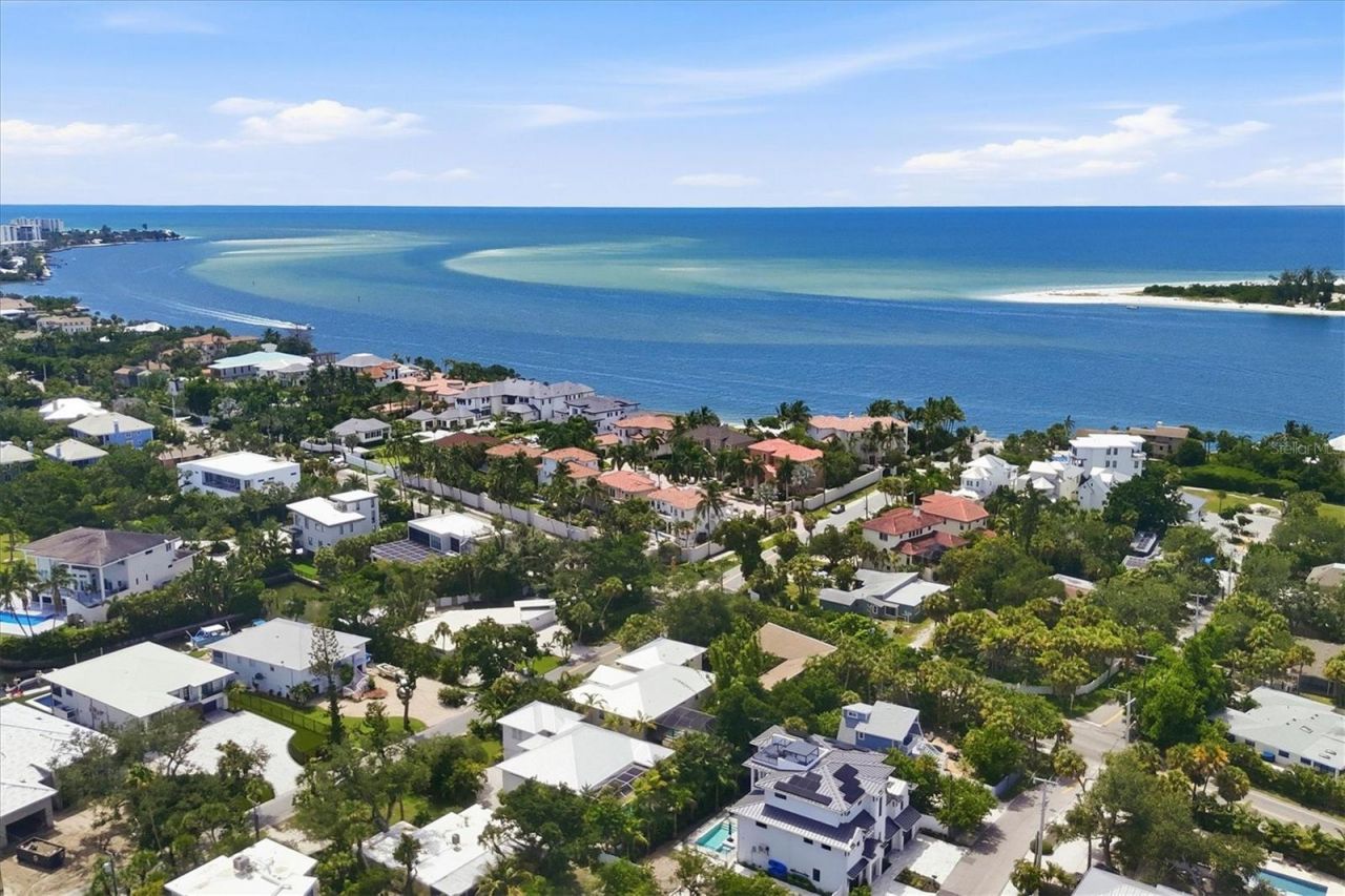 3913 Roberts Point Road, Sarasota, FL 34242 Photo