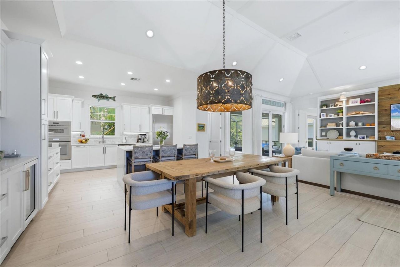3913 Roberts Point Road, Sarasota, FL 34242 Photo