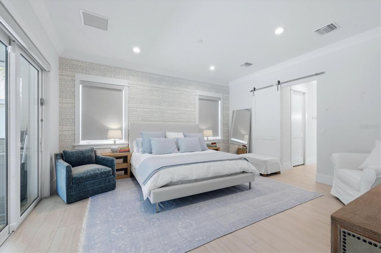 3913 Roberts Point Road, Sarasota, FL 34242 Photo