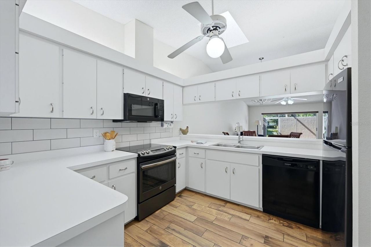 5604 37th Street E, Bradenton, FL 34203 Photo