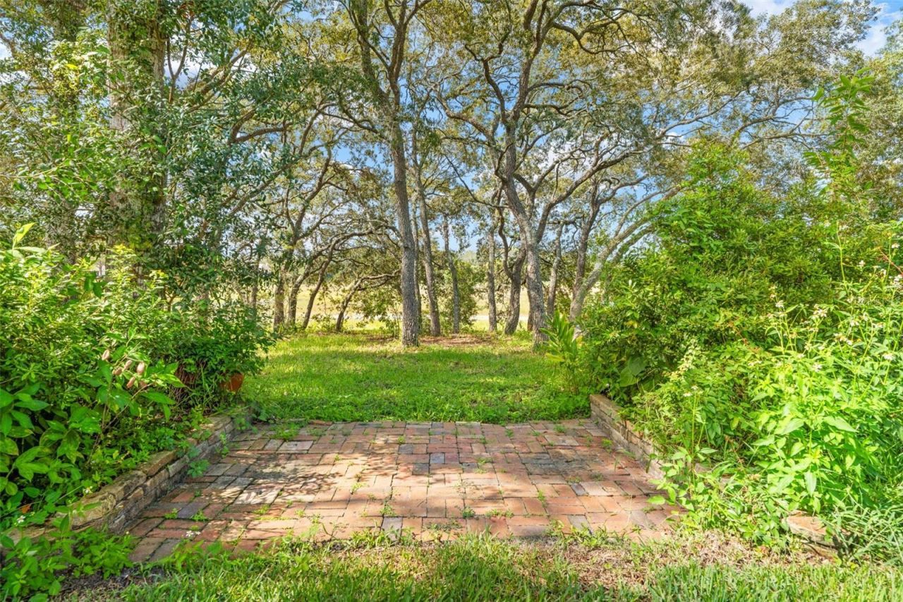 10430 Ramble Ridge Court, Weeki Wachee, FL 34613 Photo