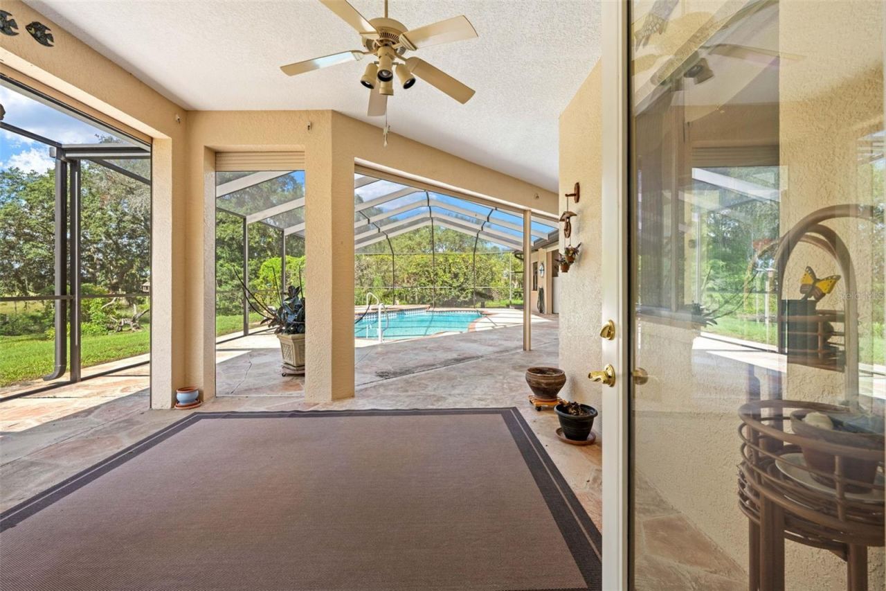 10430 Ramble Ridge Court, Weeki Wachee, FL 34613 Photo