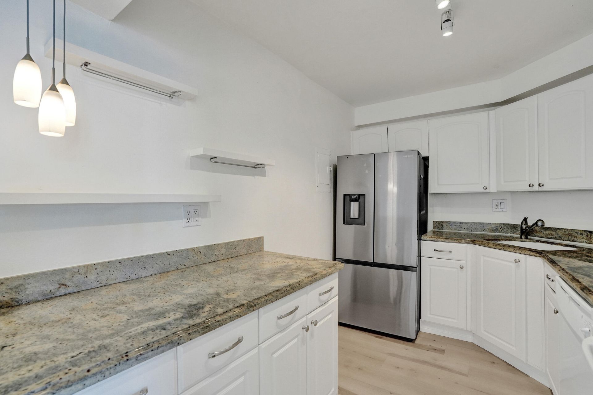 3031 N Ocean Boulevard, Unit 805, Fort Lauderdale, FL 33308 Photo