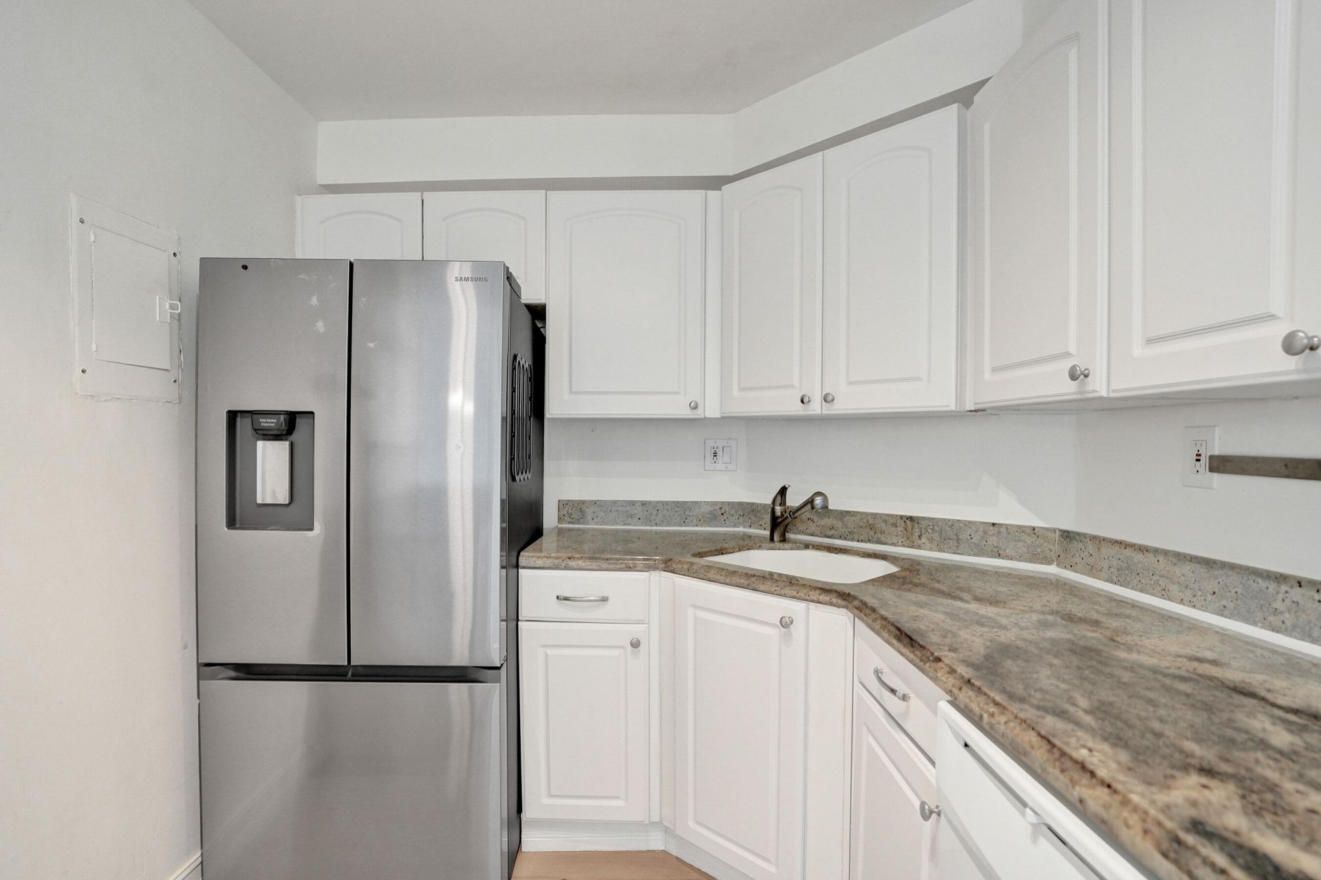 3031 N Ocean Boulevard, Unit 805, Fort Lauderdale, FL 33308 Photo