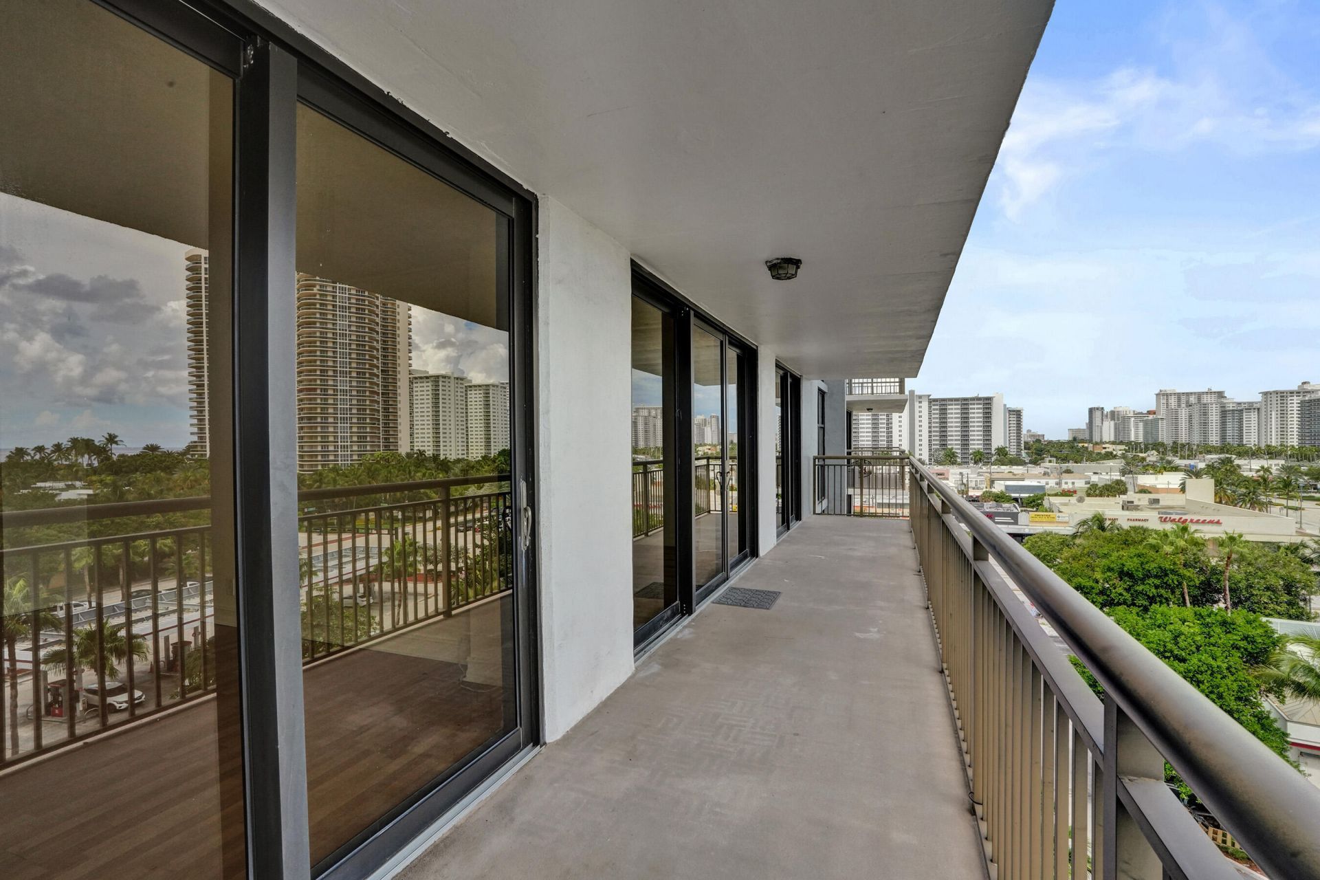 3031 N Ocean Boulevard, Unit 805, Fort Lauderdale, FL 33308 Photo