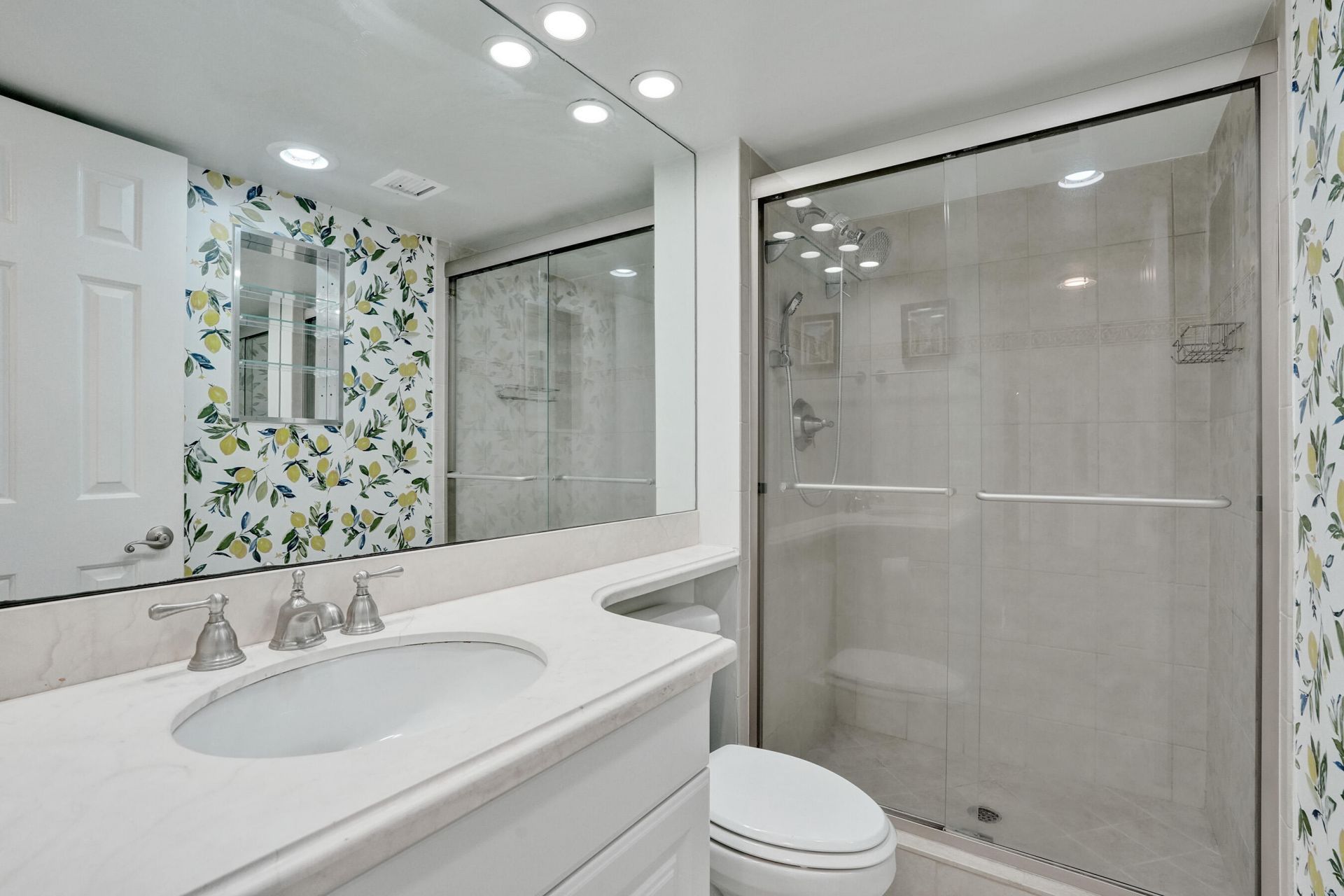 3031 N Ocean Boulevard, Unit 805, Fort Lauderdale, FL 33308 Photo
