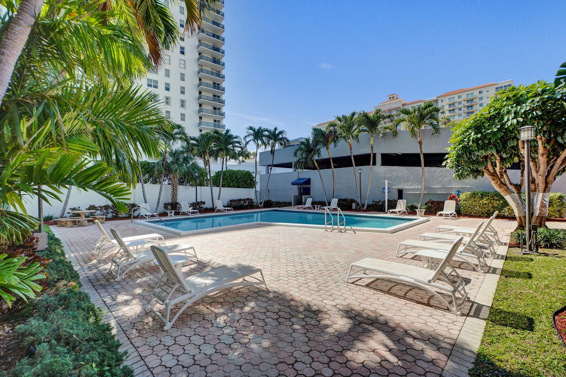 3031 N Ocean Boulevard, Unit 805, Fort Lauderdale, FL 33308 Photo