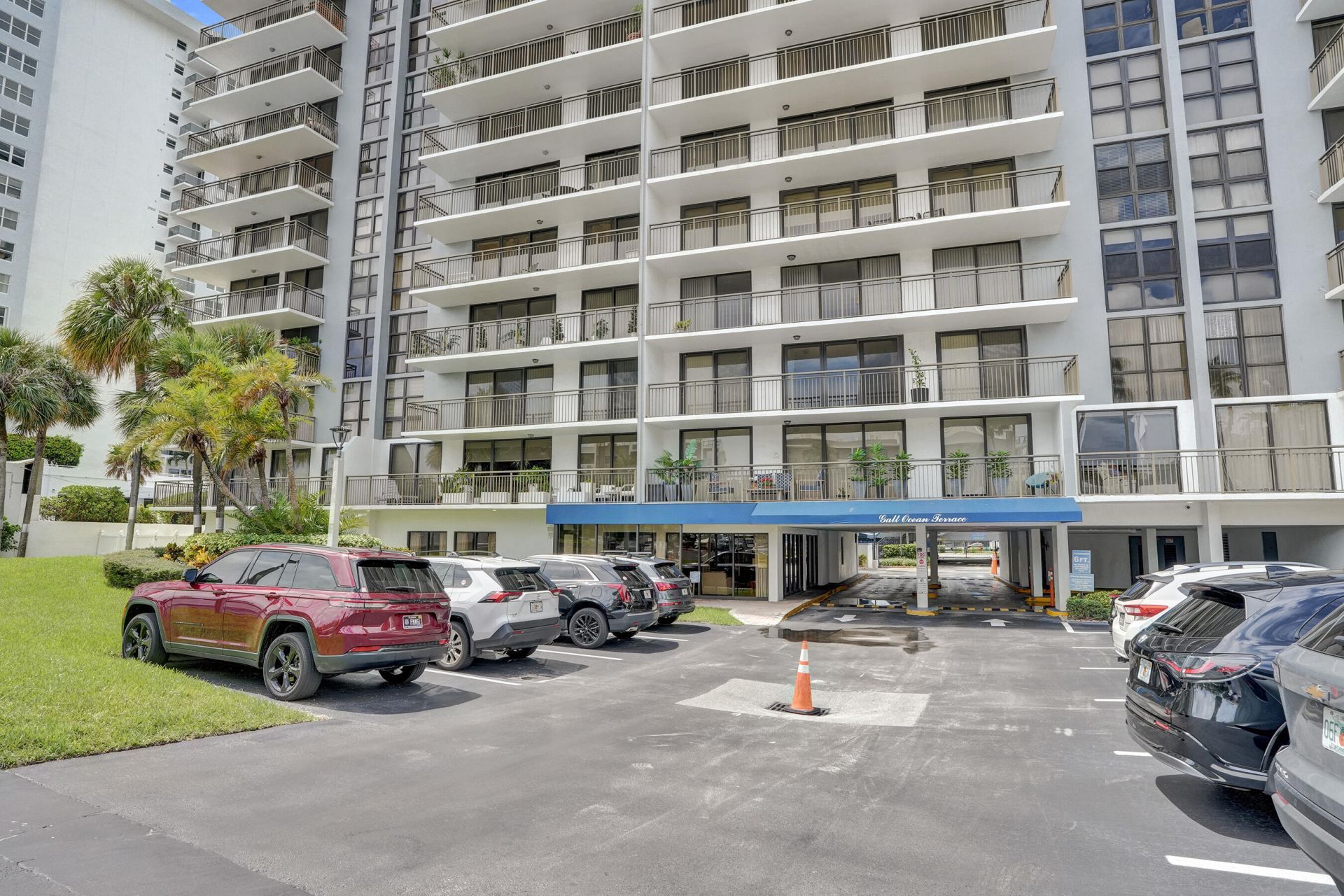 3031 N Ocean Boulevard, Unit 805, Fort Lauderdale, FL 33308 Photo