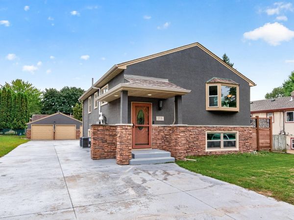 1518 Pacific Street, Saint Paul, MN 55106