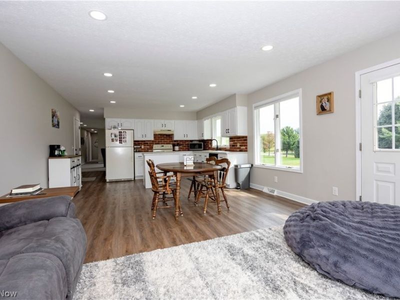 9887 Fox Knoll Drive, Orrville, OH 44667 Photo 11
