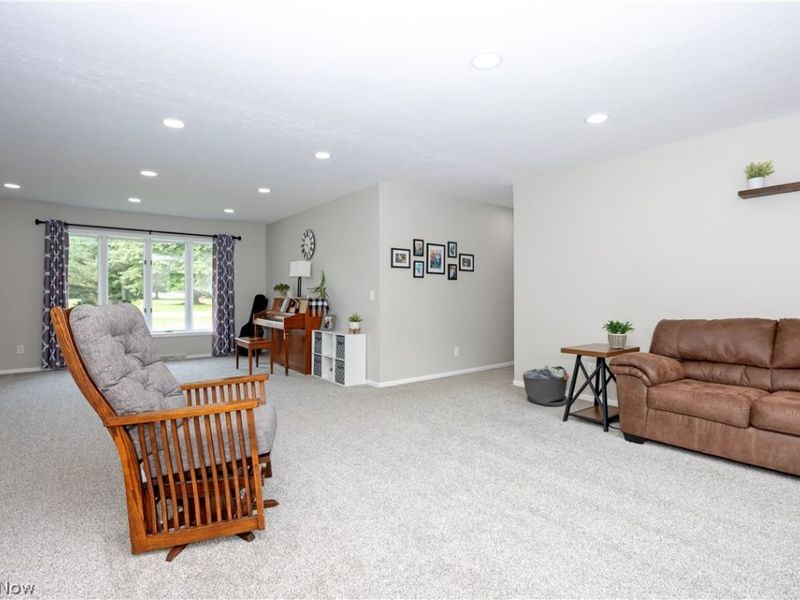 9887 Fox Knoll Drive, Orrville, OH 44667 Photo 5