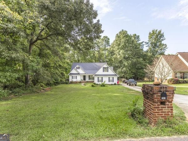 207 Crestview Trace, Gray, GA 31032