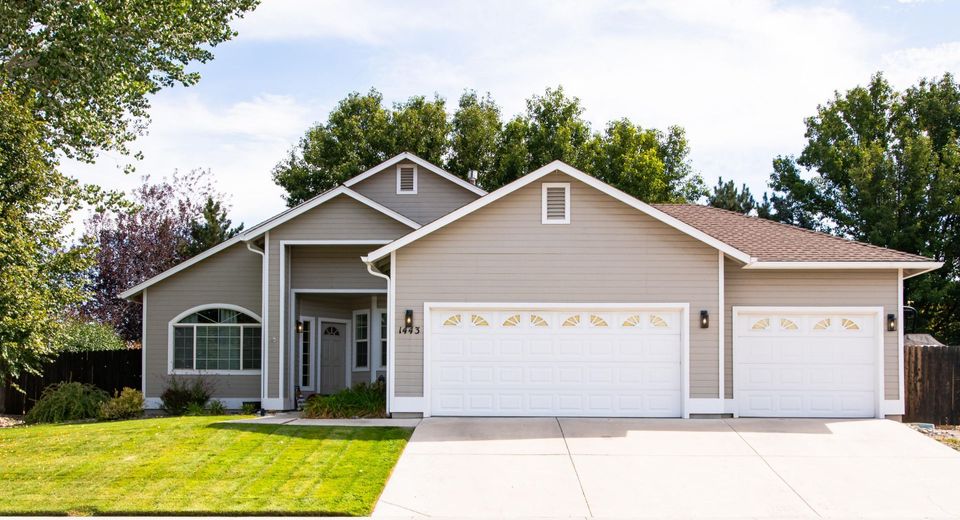1443 Cardiff Drive, Gardnerville, NV 89410 Photo