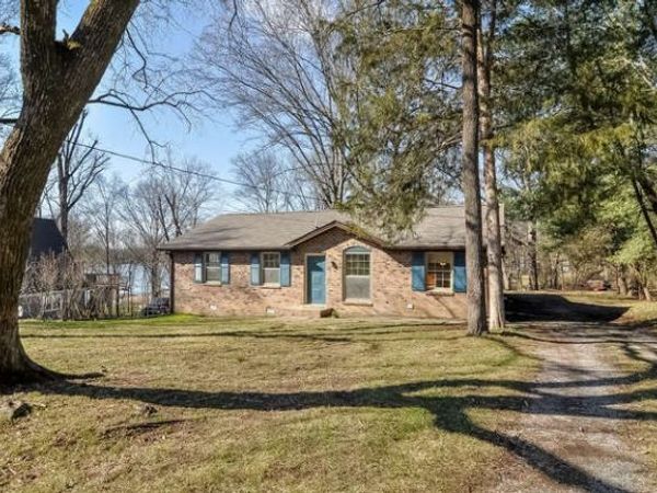106 Sugar Tree Ln, Gallatin, TN 37066