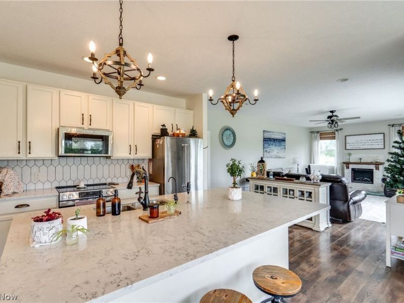 7253 Edison Street NE, Hartville, OH 44632 Photo 19