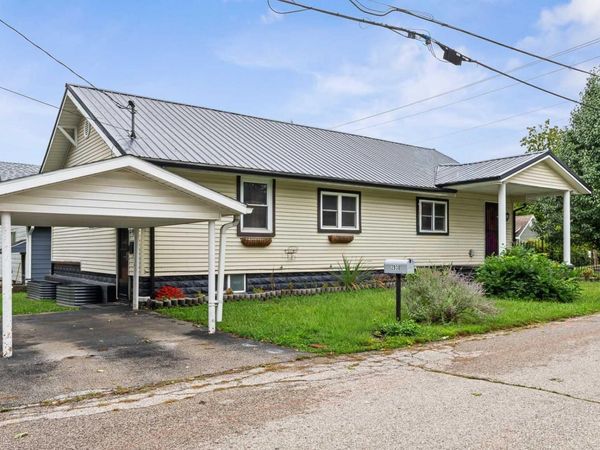 2931 Washington Avenue, Bedford, IN 47421